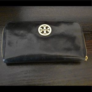 Tory Burch Zip Around Wallet